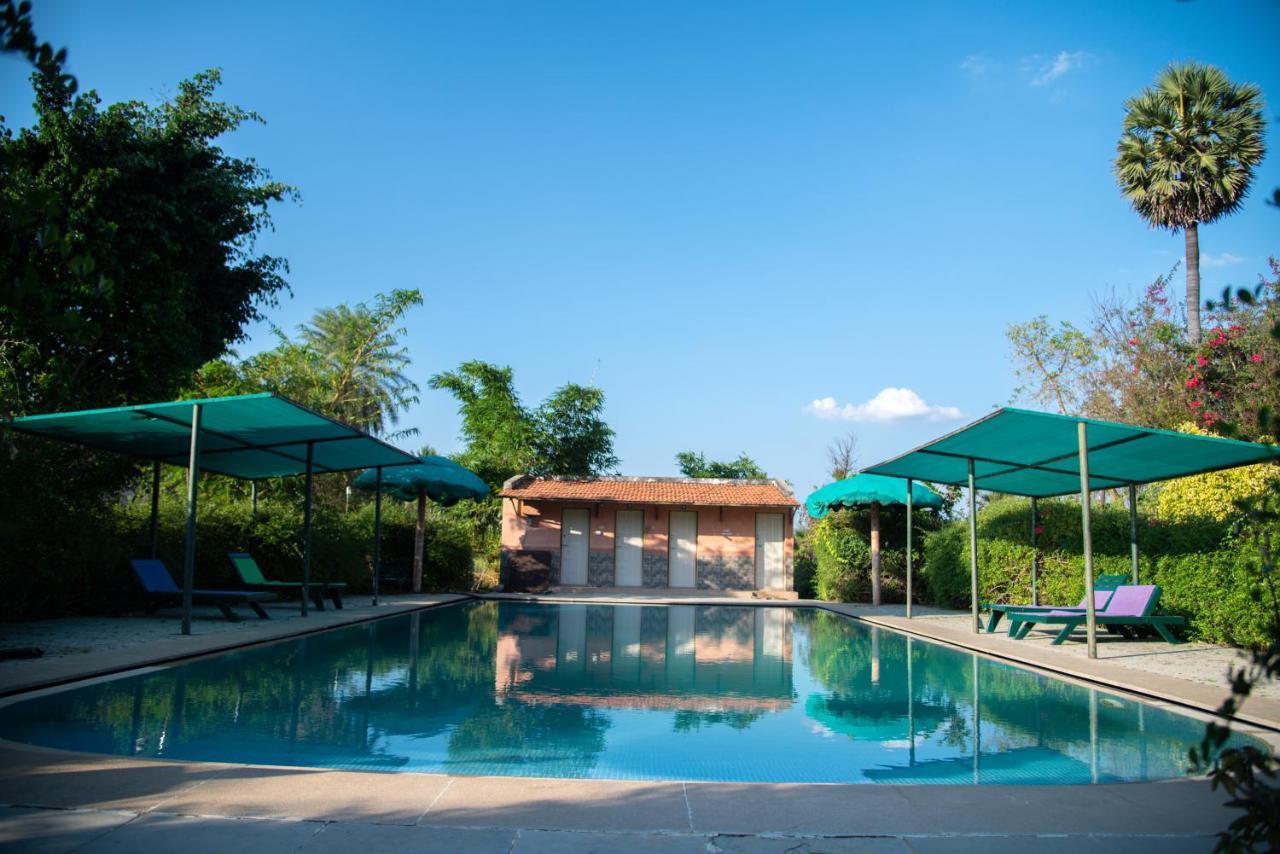 The Mountain Retreat Hotel Tiruvannāmalai Buitenkant foto