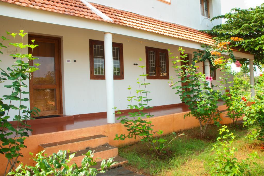 The Mountain Retreat Hotel Tiruvannāmalai Buitenkant foto