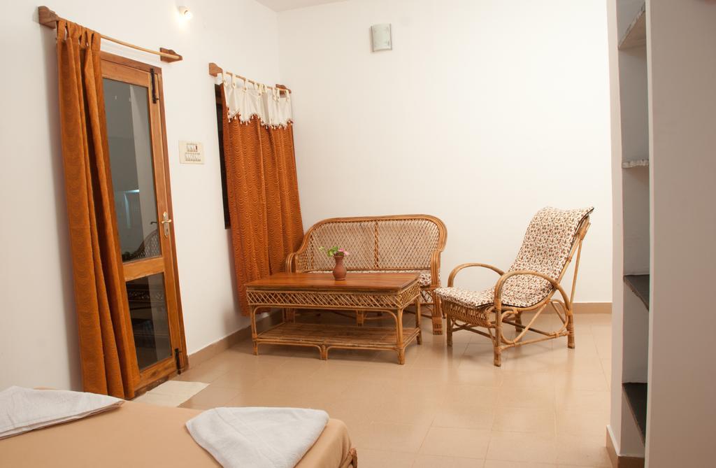The Mountain Retreat Hotel Tiruvannāmalai Buitenkant foto