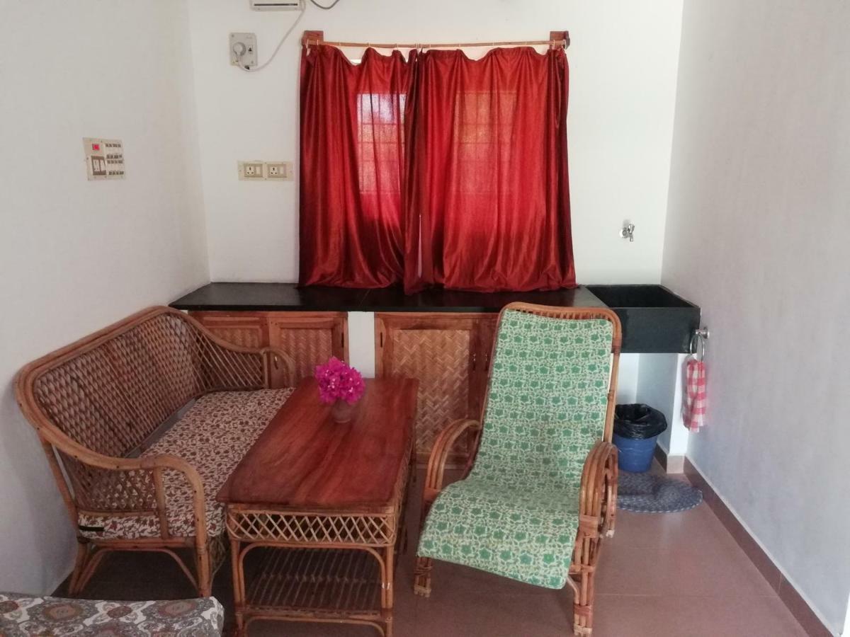 The Mountain Retreat Hotel Tiruvannāmalai Buitenkant foto