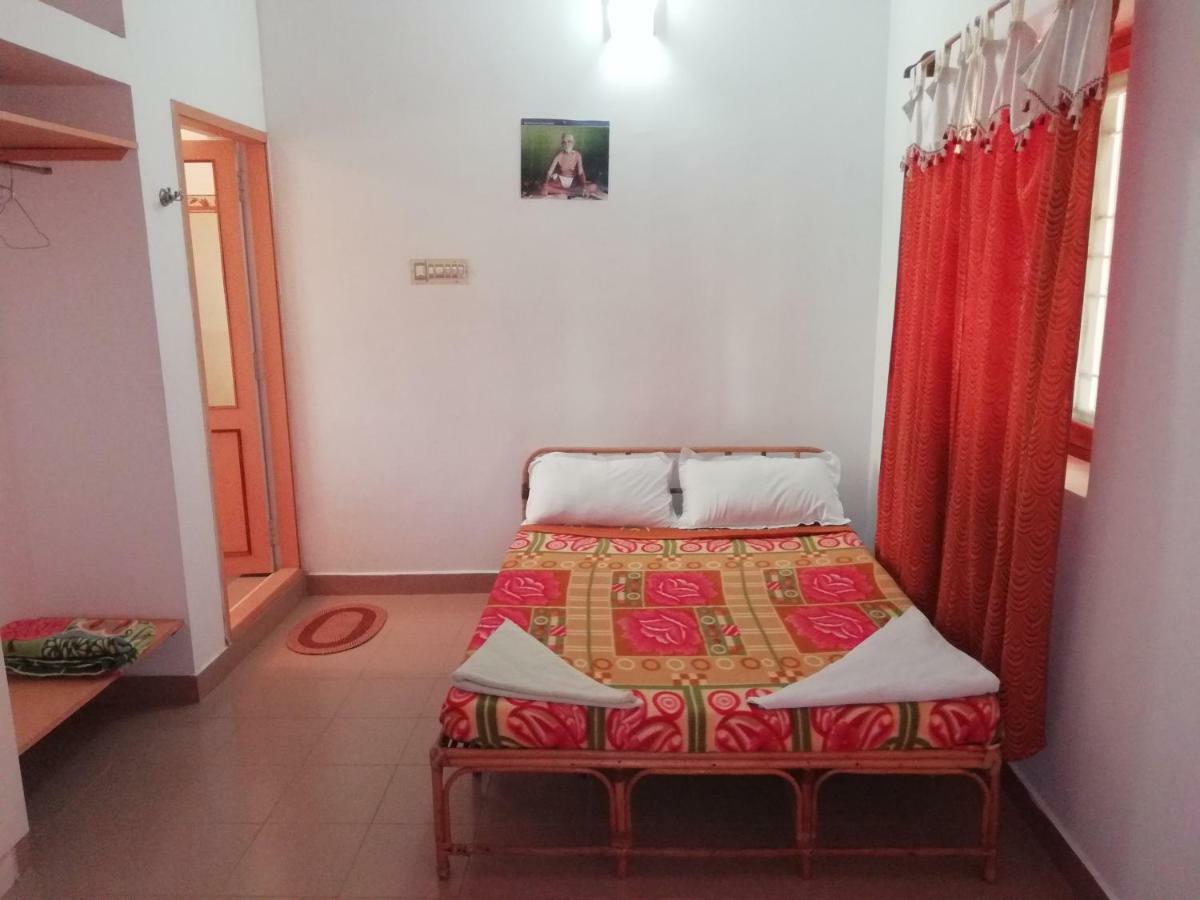 The Mountain Retreat Hotel Tiruvannāmalai Buitenkant foto