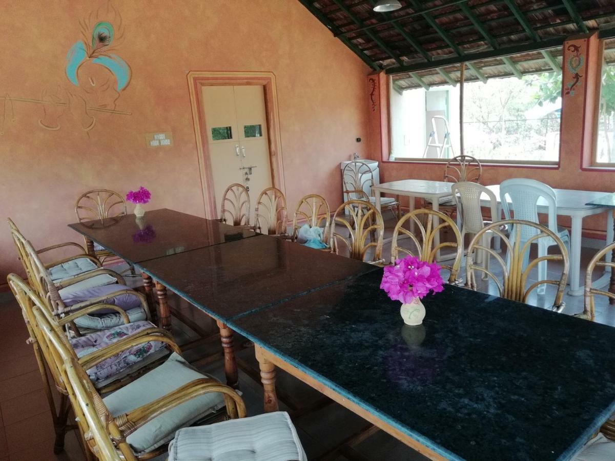 The Mountain Retreat Hotel Tiruvannāmalai Buitenkant foto